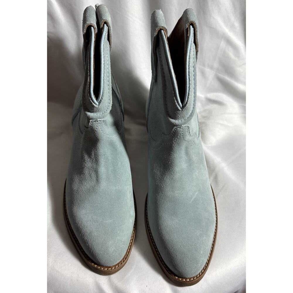 Buck & Brana "Casey" Suede Western Ankle Boots Light Blue Cowgirl Size 7 B NWOT